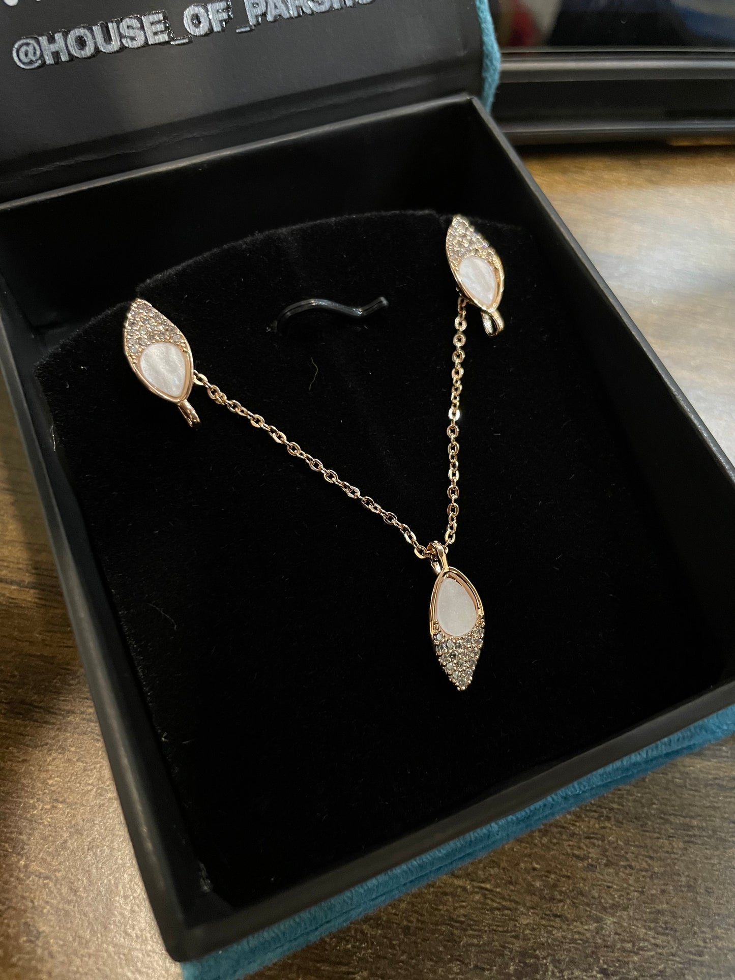 Pendant Chain